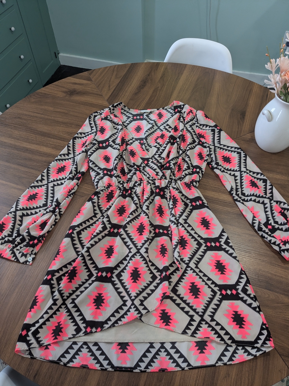 Women’s Geometric Print Long Sleeve Dress - Neon Pink